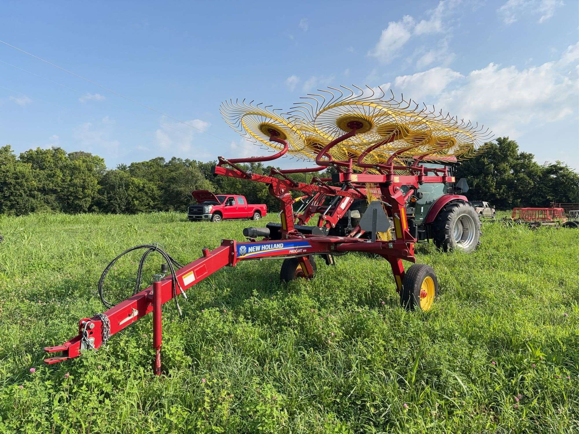 2018 New Holland ProCart 819 Equipment Image0