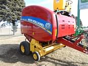 Thumbnail image New Holland RB450 Bale Slice 1