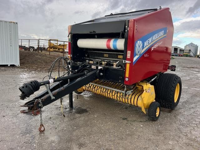 Image of New Holland RF450 Utility equipment image 1