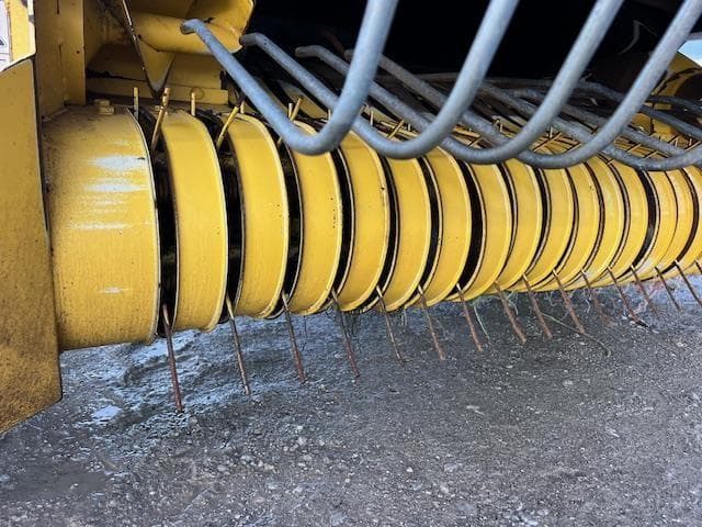 Image of New Holland RF450 Utility equipment image 3