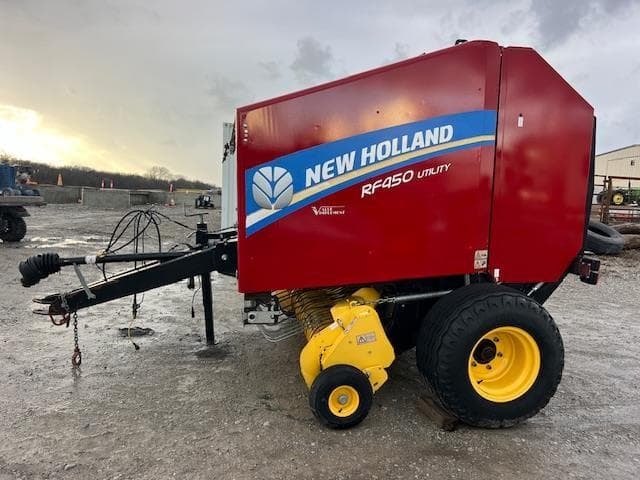 Image of New Holland RF450 Utility equipment image 2