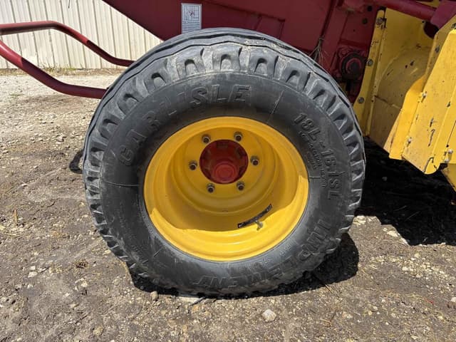 Image of New Holland RB450 equipment image 2