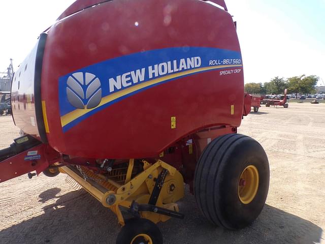 Image of New Holland RB560 equipment image 3