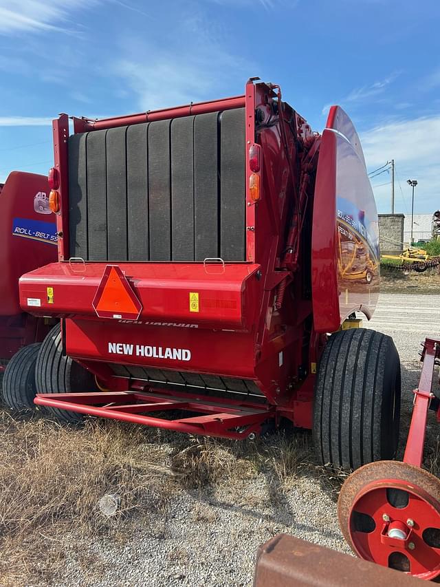 Image of New Holland RB560 Specialty Crop equipment image 3