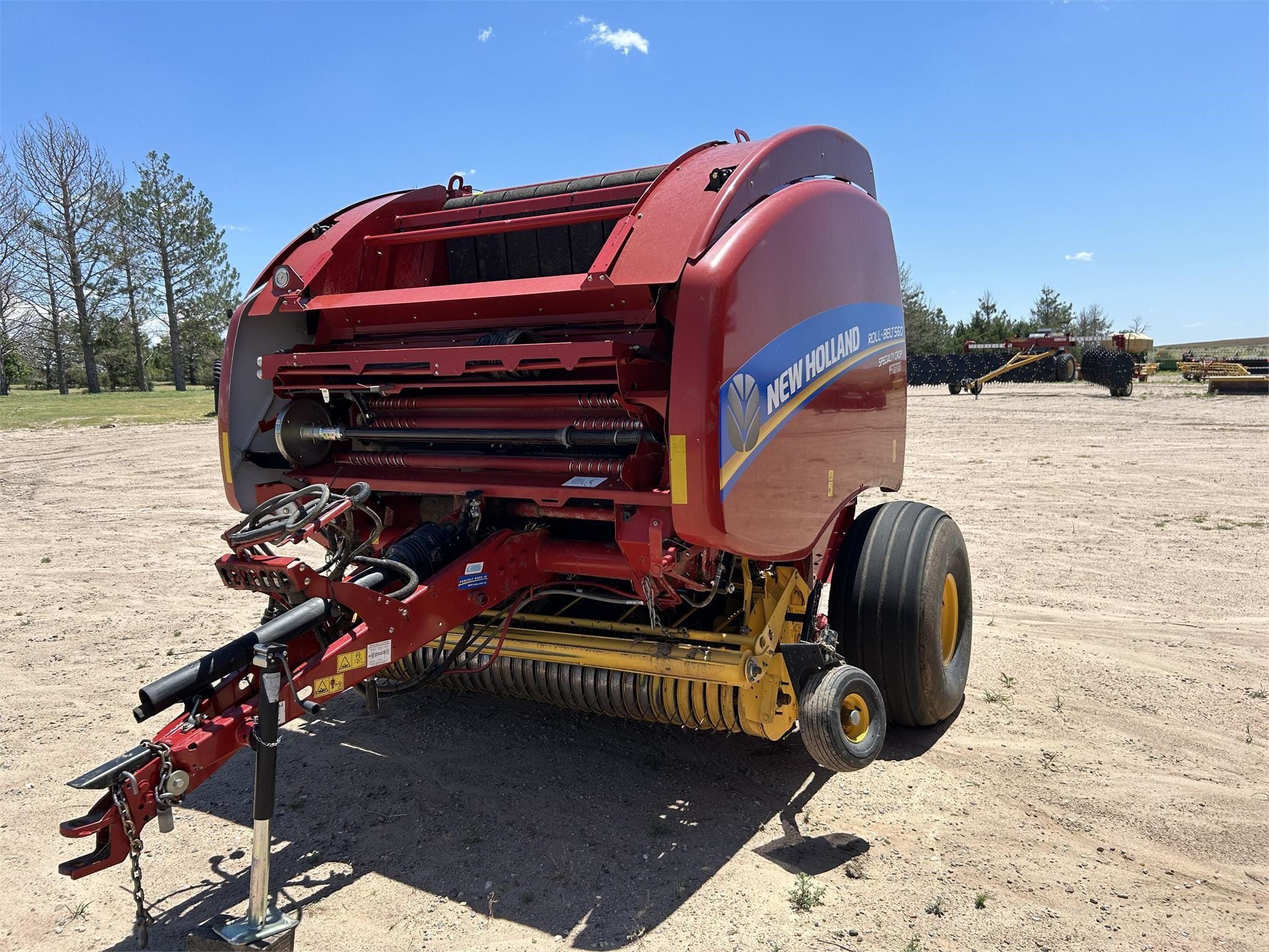 2018 New Holland RB560 Specialty Crop Equipment Image0