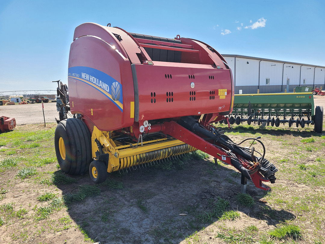 Image of New Holland RB560 Specialty Crop Primary image