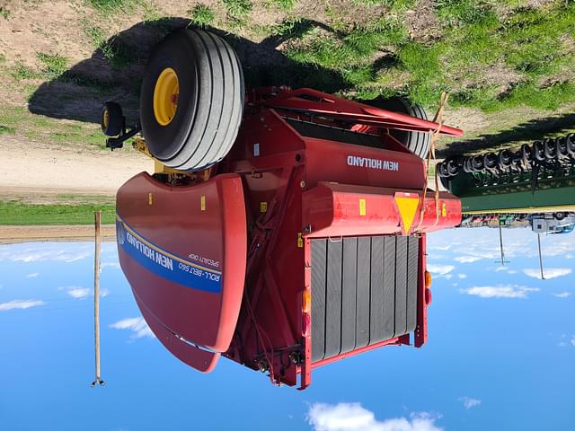Image of New Holland RB560 Specialty Crop equipment image 3