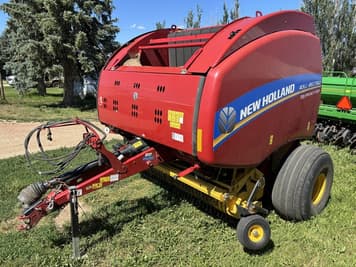 Main image New Holland RB560