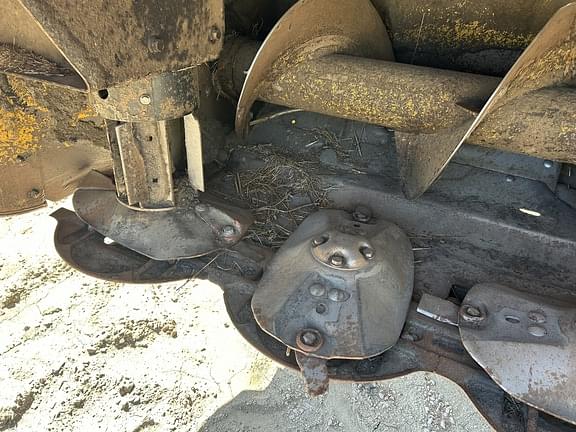 Image of New Holland Speedrower 220 equipment image 2