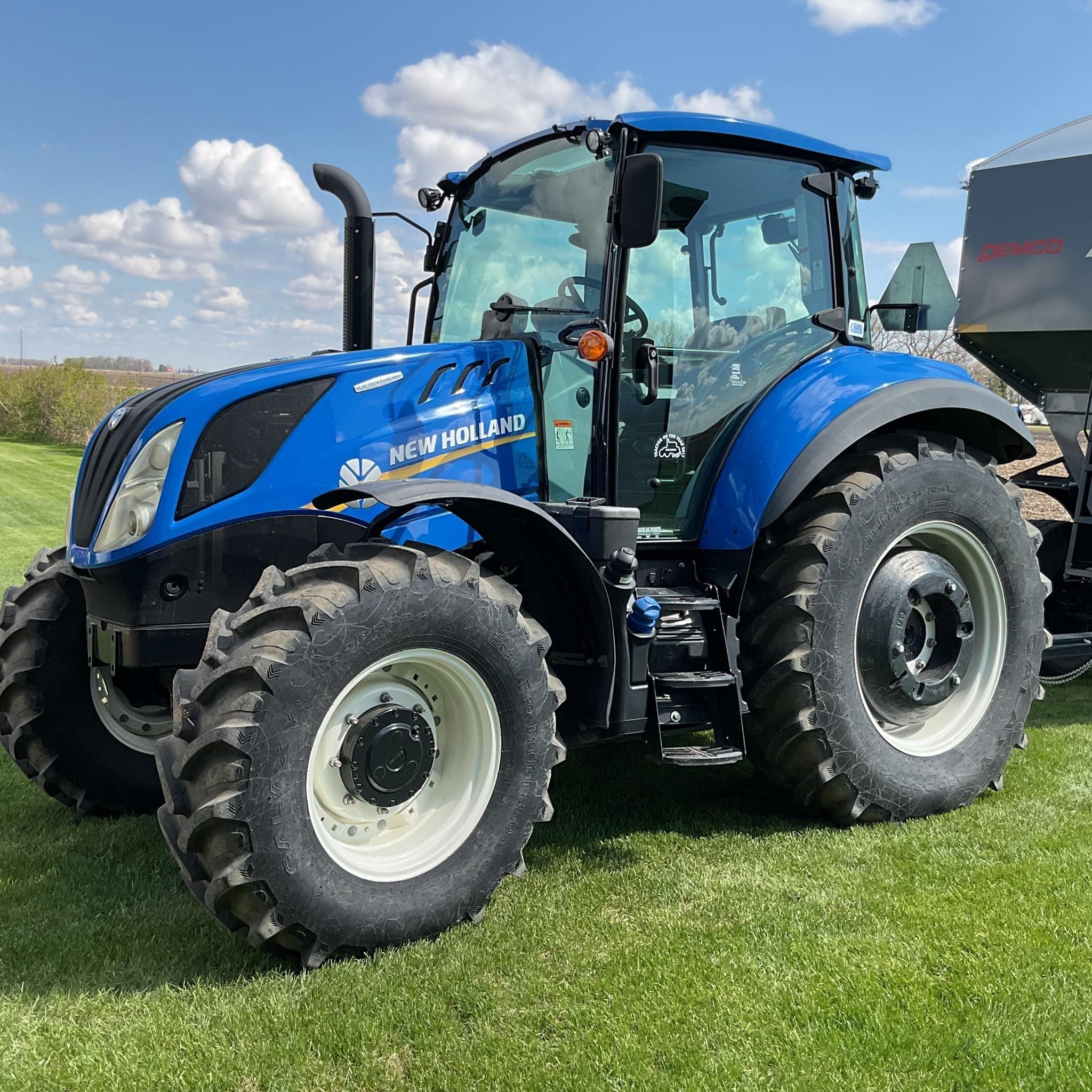 2018 New Holland T5.120 Equipment Image0