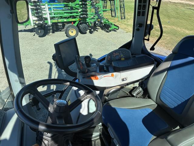 Image of New Holland T6.145 equipment image 3