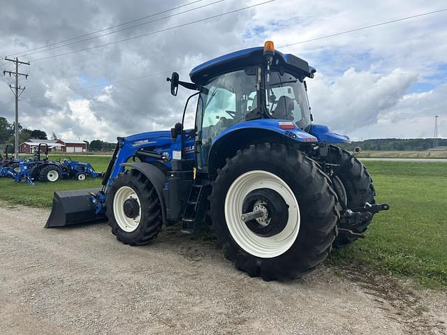 Image of New Holland T7.175 equipment image 2