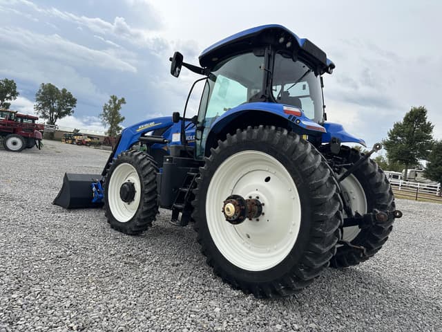 Image of New Holland T7.210 equipment image 2