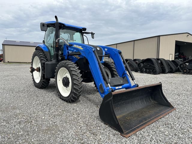 Image of New Holland T7.210 equipment image 4