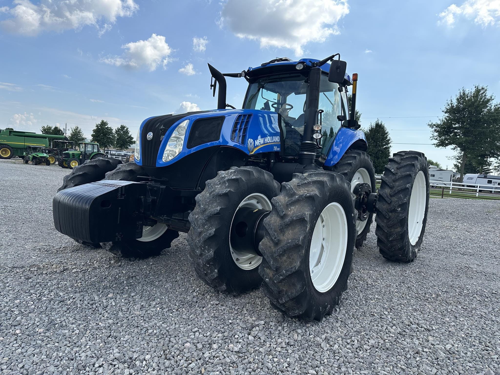 2018 New Holland T8.380 Equipment Image0