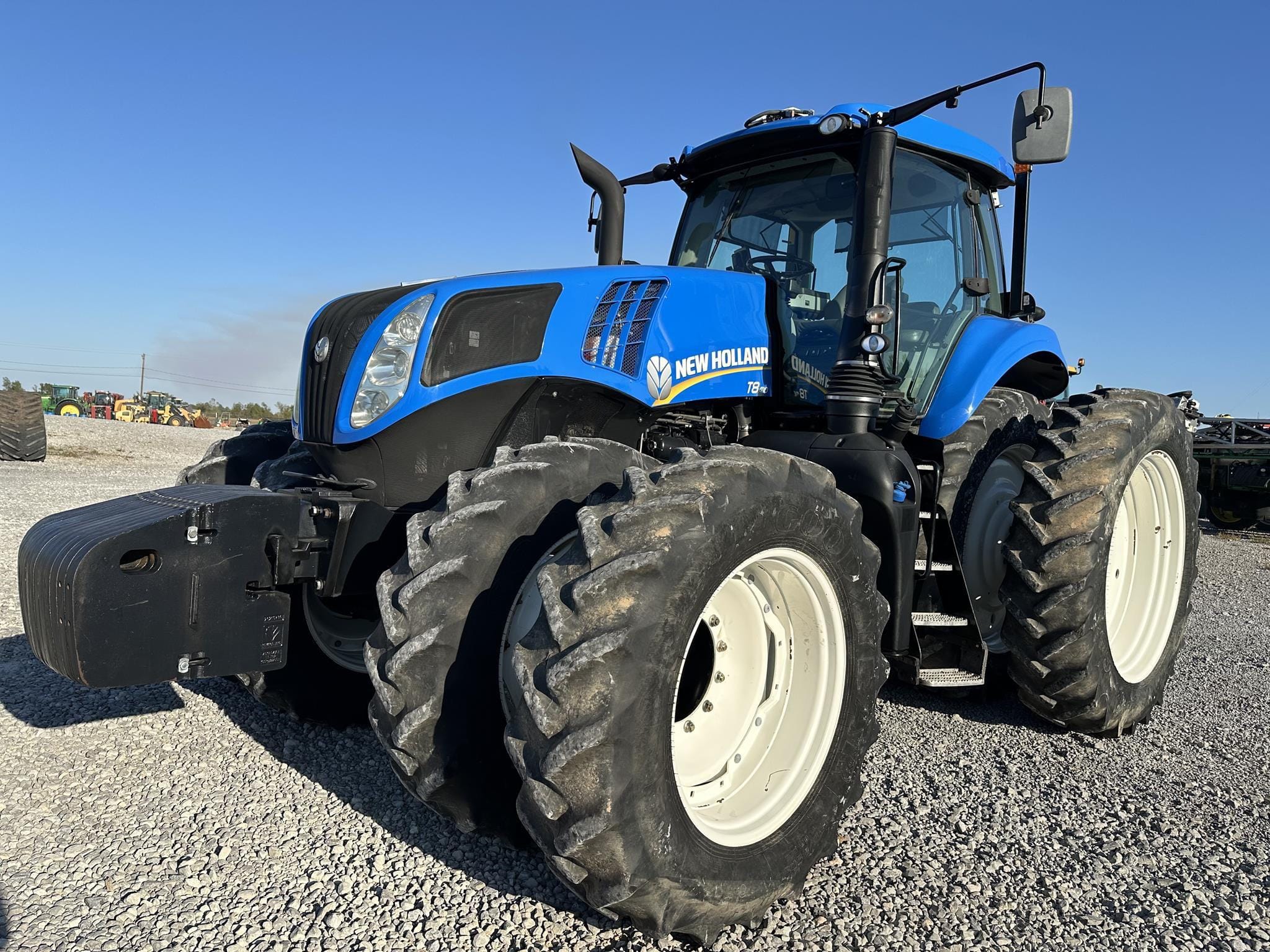 2018 New Holland T8.410 Equipment Image0
