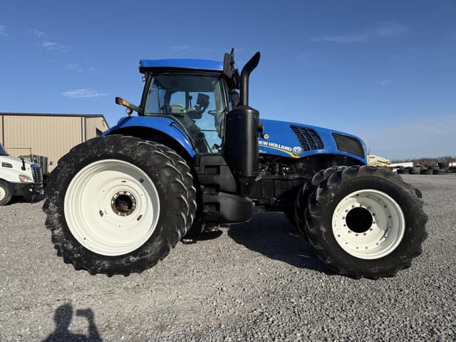Image of New Holland T8.410 equipment image 3