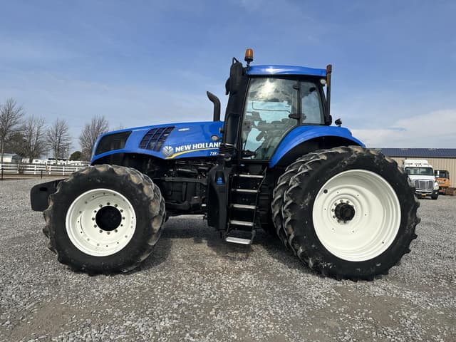 Image of New Holland T8.435 equipment image 2