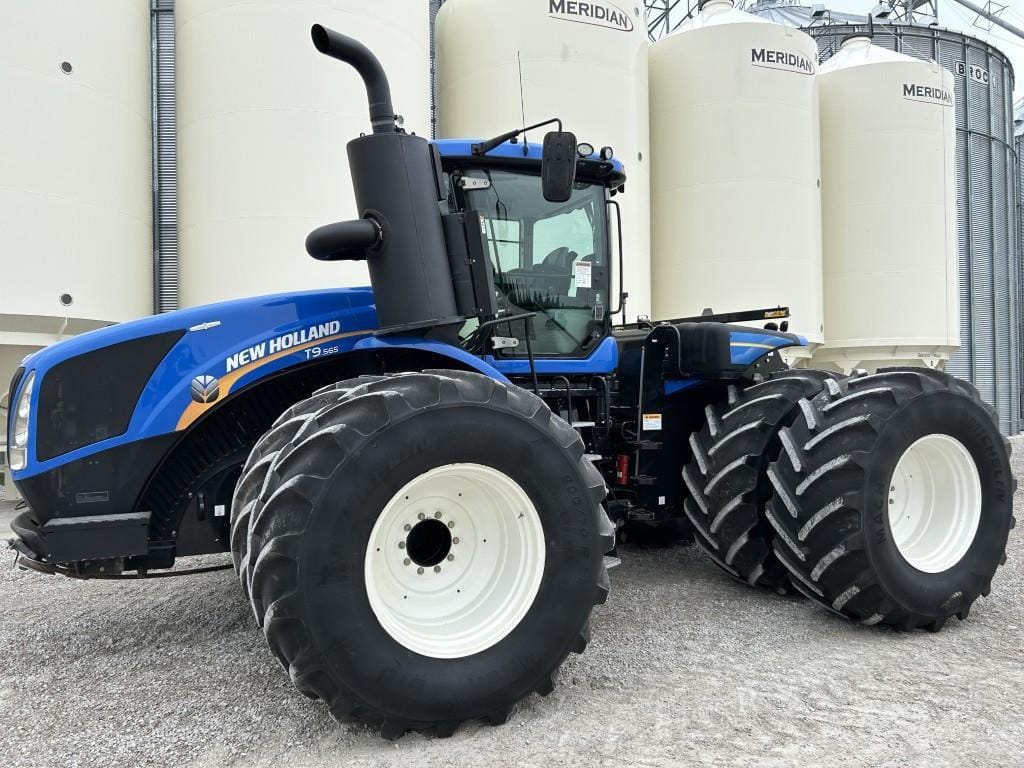 2018 New Holland T9.565 Equipment Image0