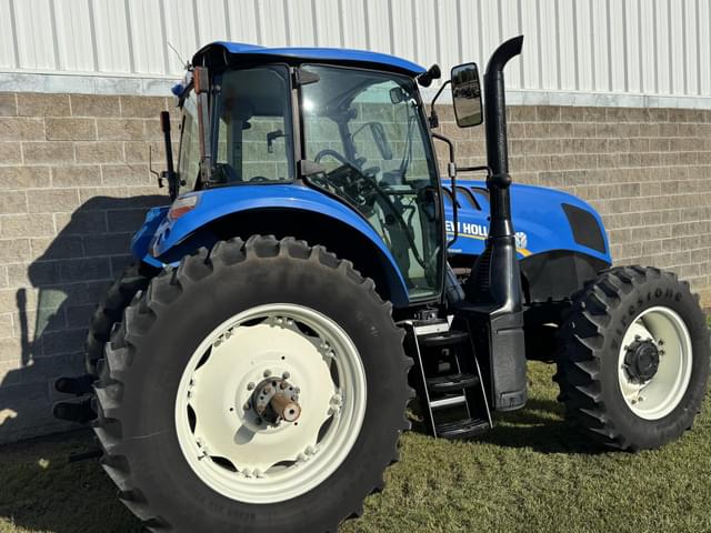 Image of New Holland TS6.140 equipment image 4