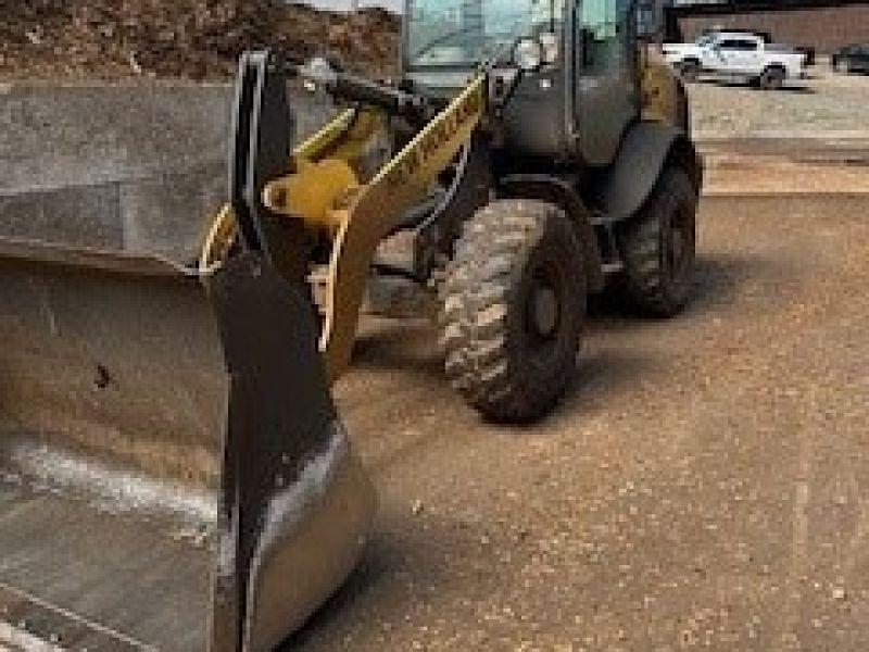 Image of New Holland W80C Primary image