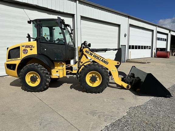 Image of New Holland W80C equipment image 3