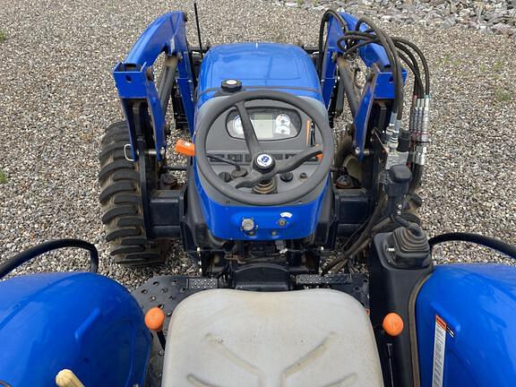 Image of New Holland Workmaster 50 equipment image 4