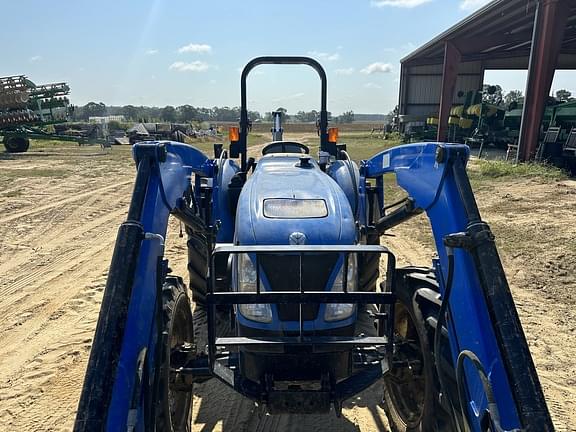 Image of New Holland Workmaster 60 equipment image 4