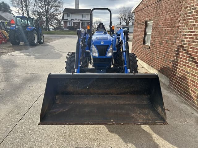 Image of New Holland Workmaster 60 equipment image 2