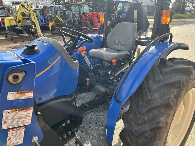 Image of New Holland Workmaster 60 equipment image 3