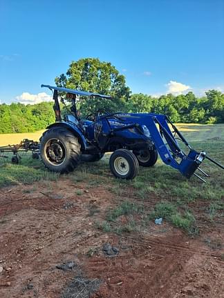 Image of New Holland Workmaster 70 Image 0