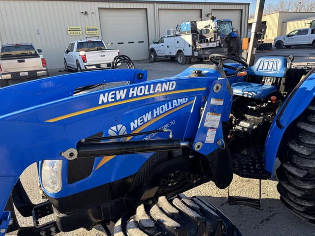 Image of New Holland Workmaster 70 equipment image 1