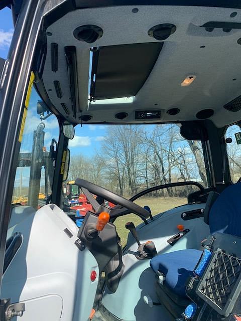 Image of New Holland Workmaster 75 equipment image 4