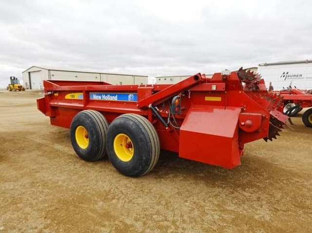 Image of New Holland 195 equipment image 4