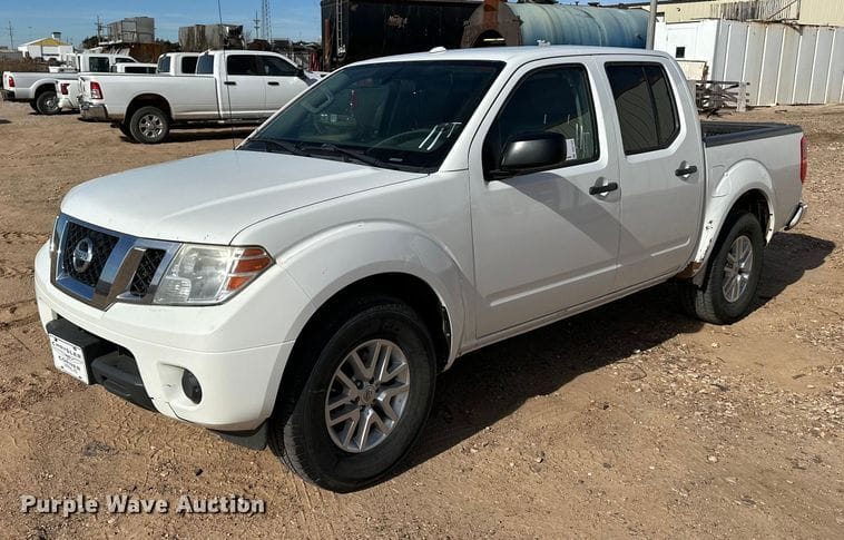 2018 Nissan Frontier Equipment Image0