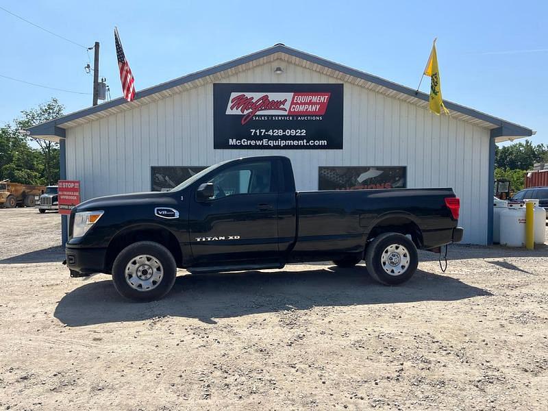 Image of Nissan Titan Primary image