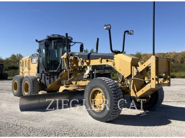 Image of Caterpillar 12M3 AWD equipment image 1