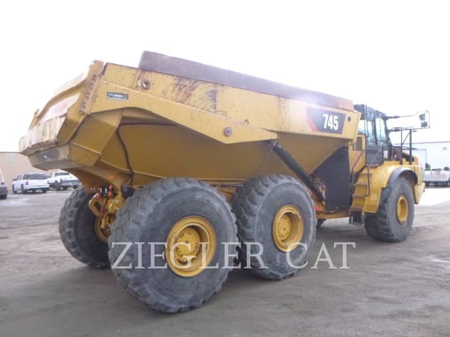 Image of Caterpillar 745 equipment image 2