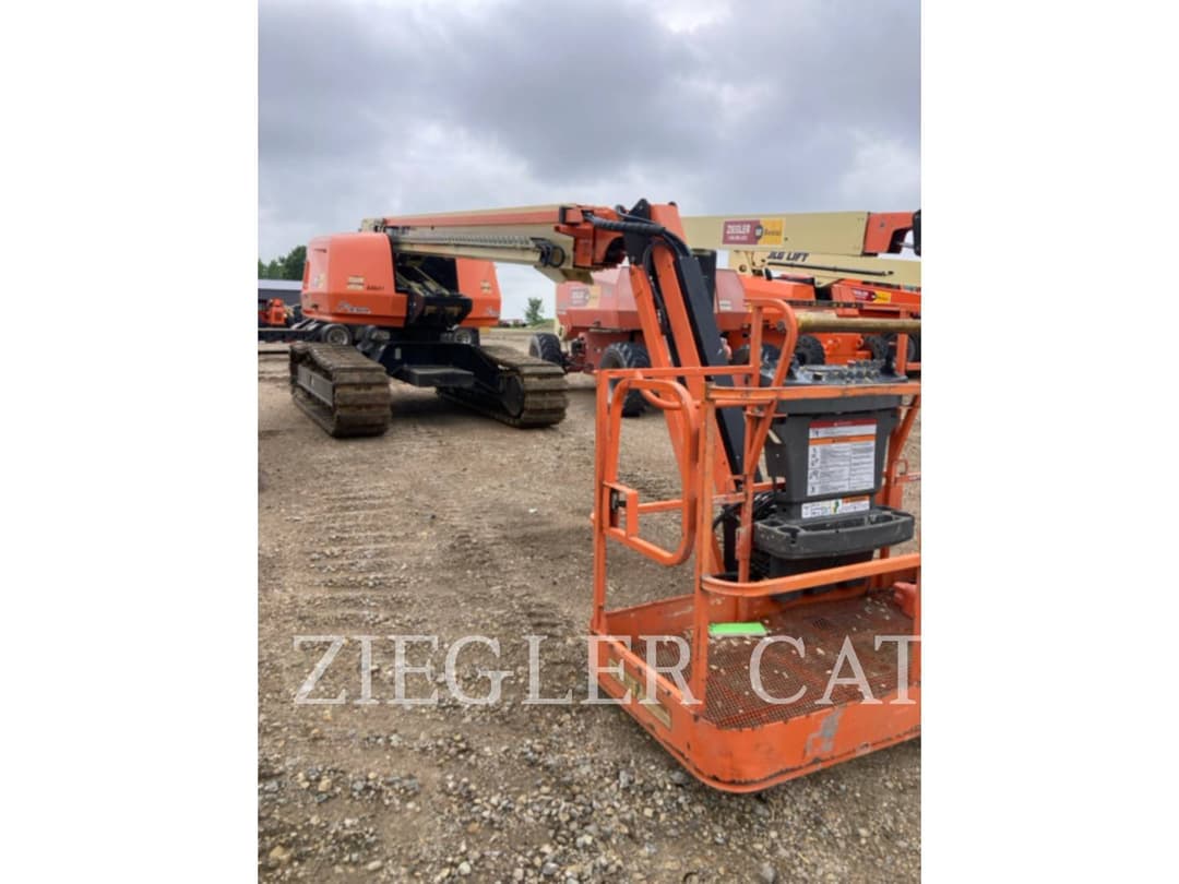 Image of JLG 600SJ Image 1