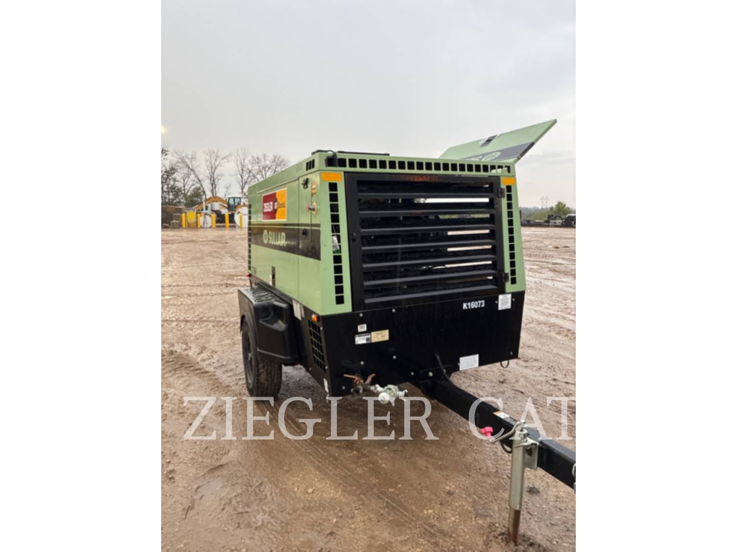 2018 Sullair 375H Equipment Image0