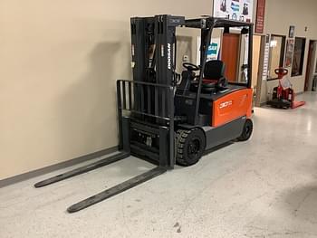 2018  Doosan B30X-7 Equipment Image0