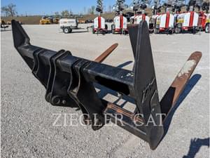 2018 OTHER US MFGRS 953 TRACK TYPE LOADER FORK PIN ON 72" Image