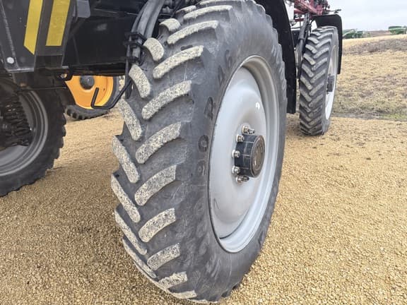 Image of Case IH Patriot 3340 equipment image 3