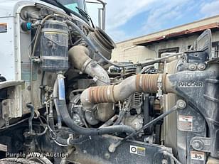 Main image Peterbilt 337 65