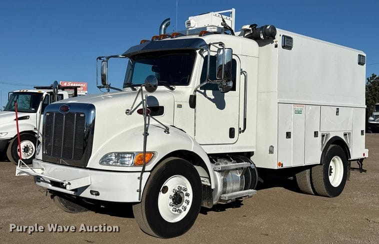 2018 Peterbilt 337 Equipment Image0