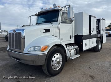 Main image Peterbilt 337