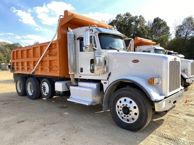 Image of Peterbilt 367 equipment image 3