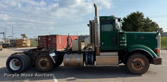 Image of Peterbilt 367 equipment image 3