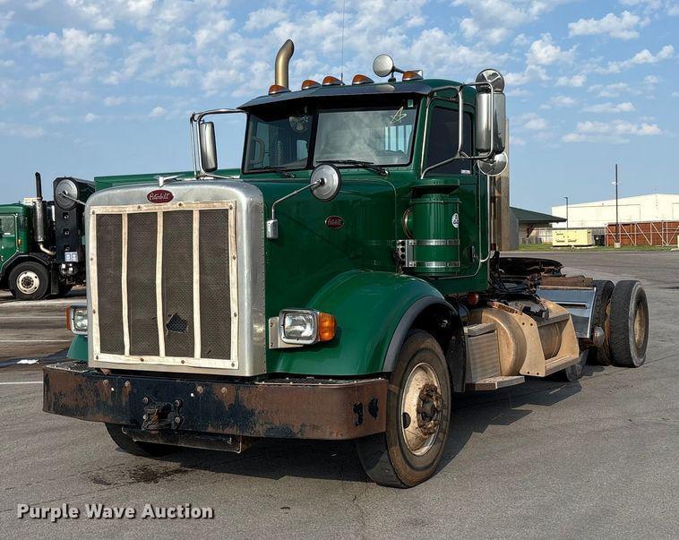Image of Peterbilt 367 Primary image