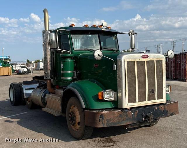 Image of Peterbilt 367 equipment image 2
